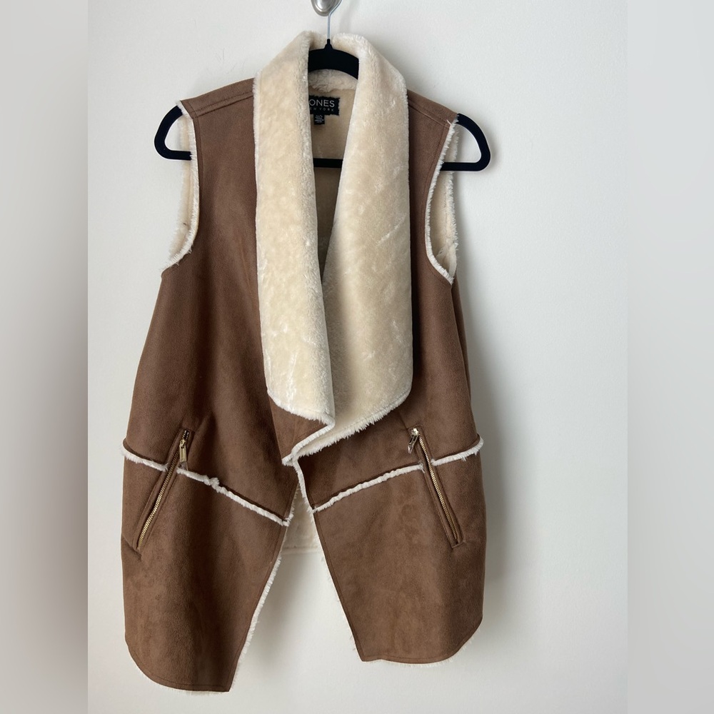 Jones New York Brown Suede Vest with Cream Sherpa Lining